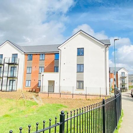 Beautiful, Brand New Apartment! Cheltenham Exterior photo