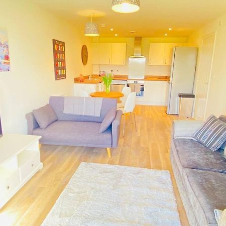 Beautiful, Brand New Apartment! Cheltenham Exterior photo